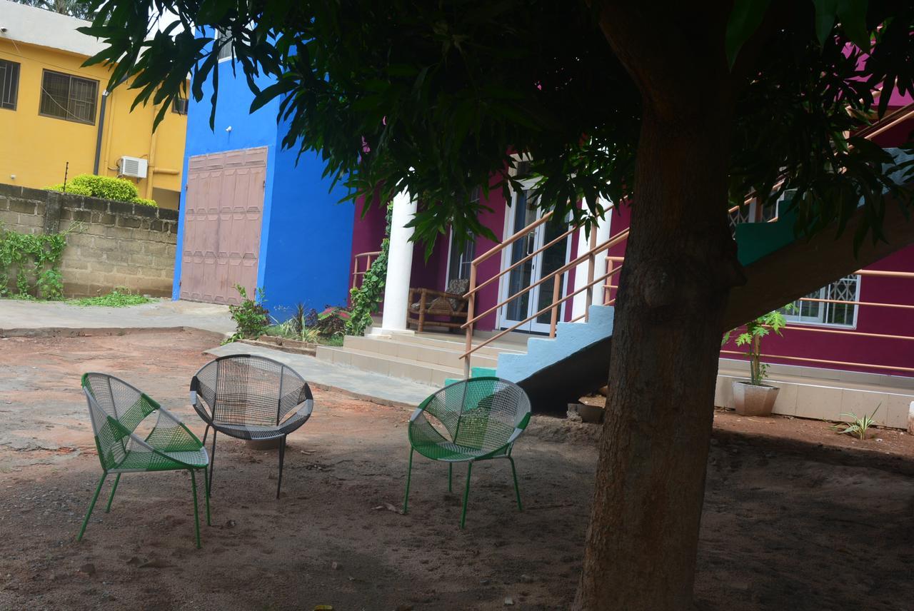 The Accra Backpackers Hostel Экстерьер фото